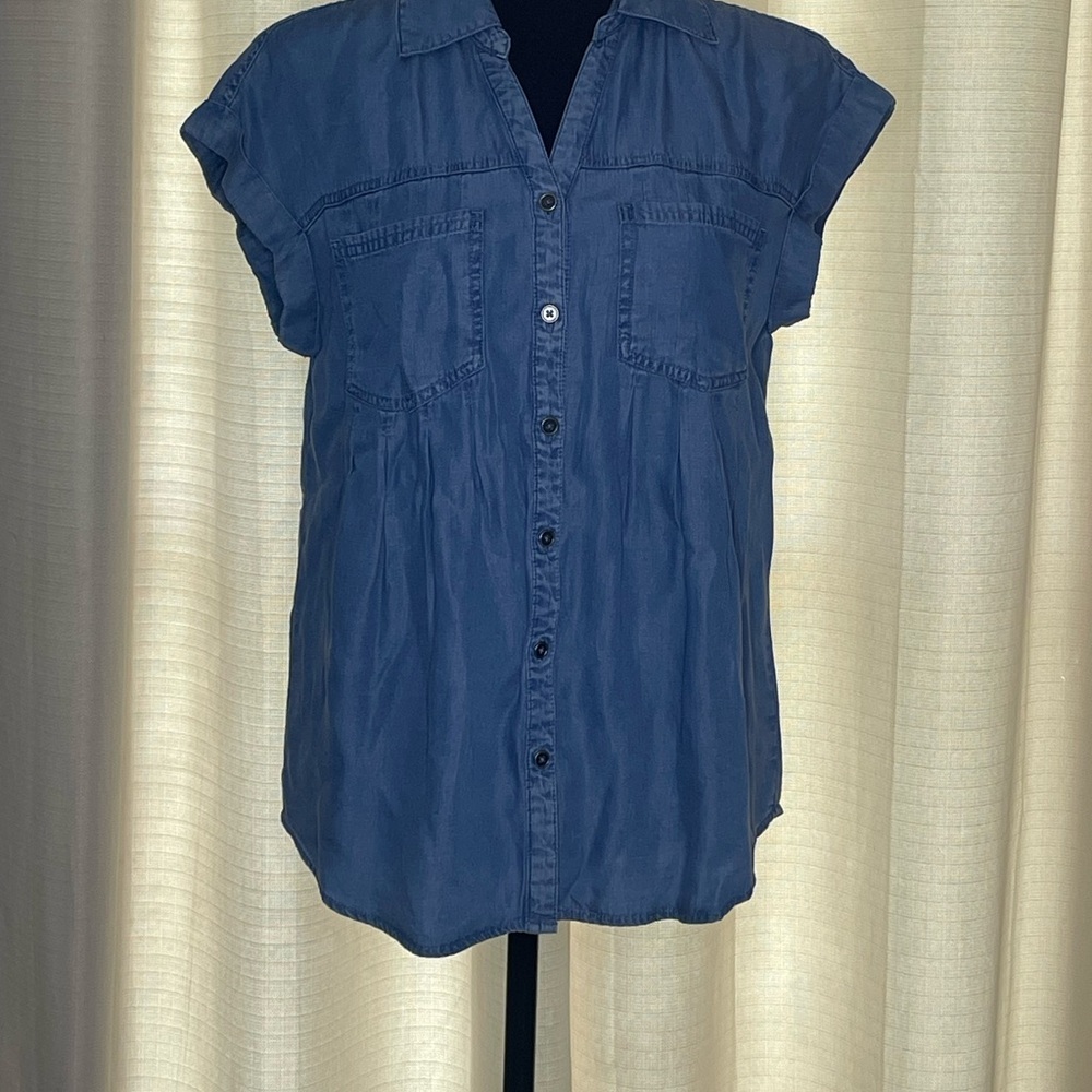 Women's Blue Button-Up Top
